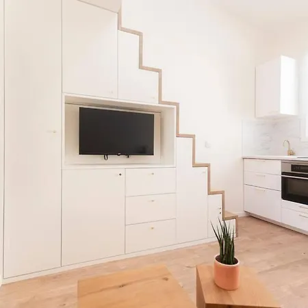 Appartamento Beautiful In Small House Near Eiffel Tower