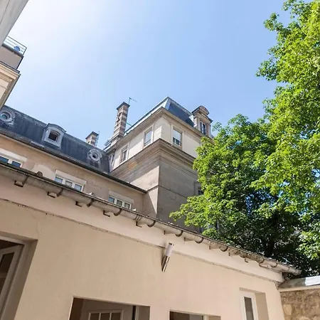 Beautiful In Small House Near Eiffel Tower * Parigi
